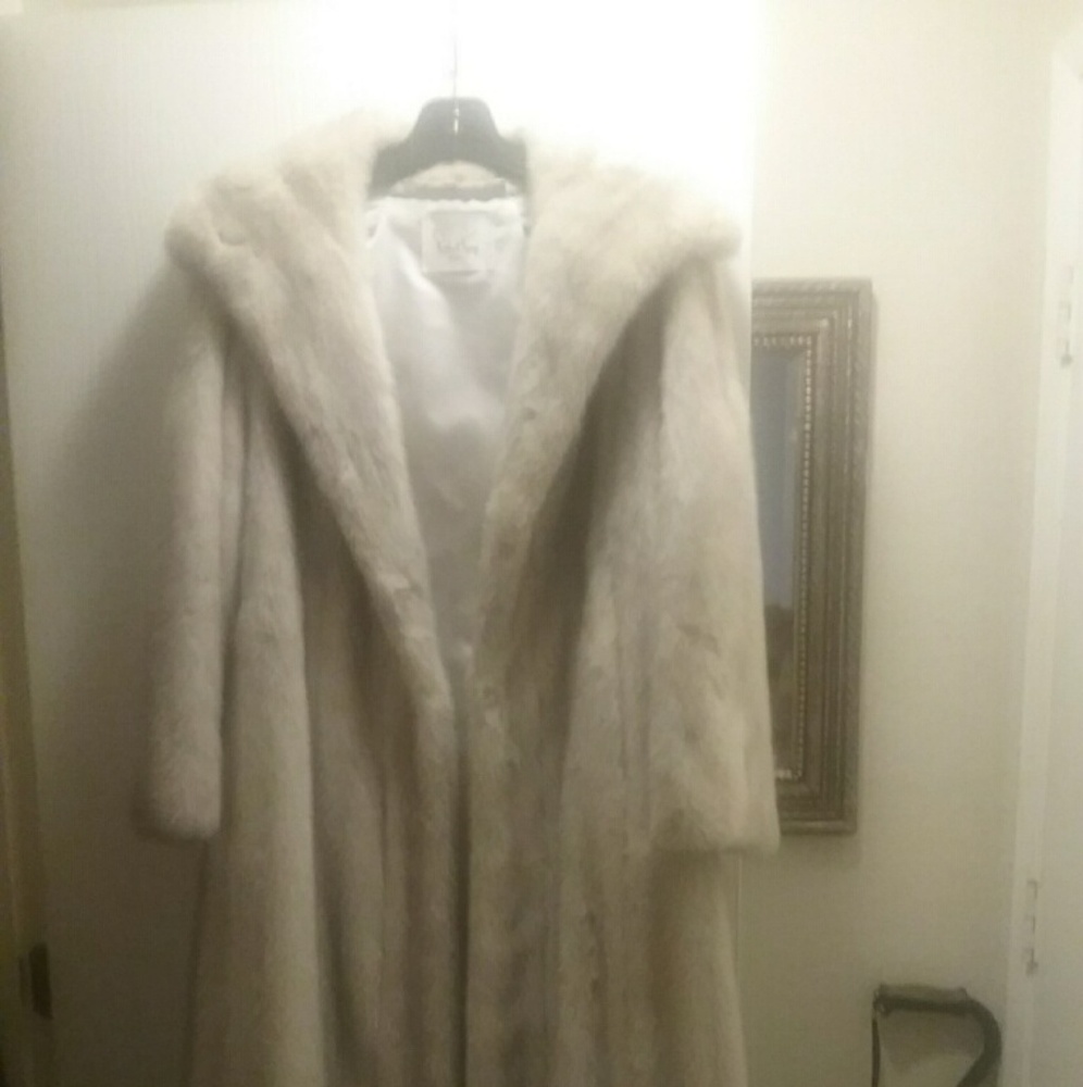100% Genuine mink trench coat